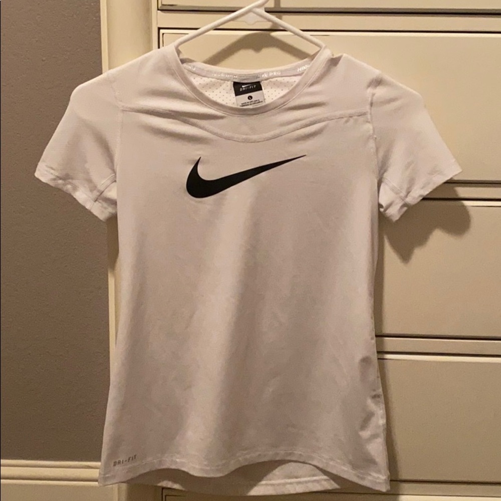 Nike workout top
